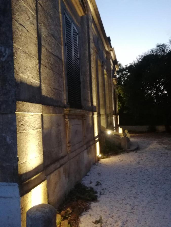 Masseria Pugliese Deluxe Остуни Екстериор снимка